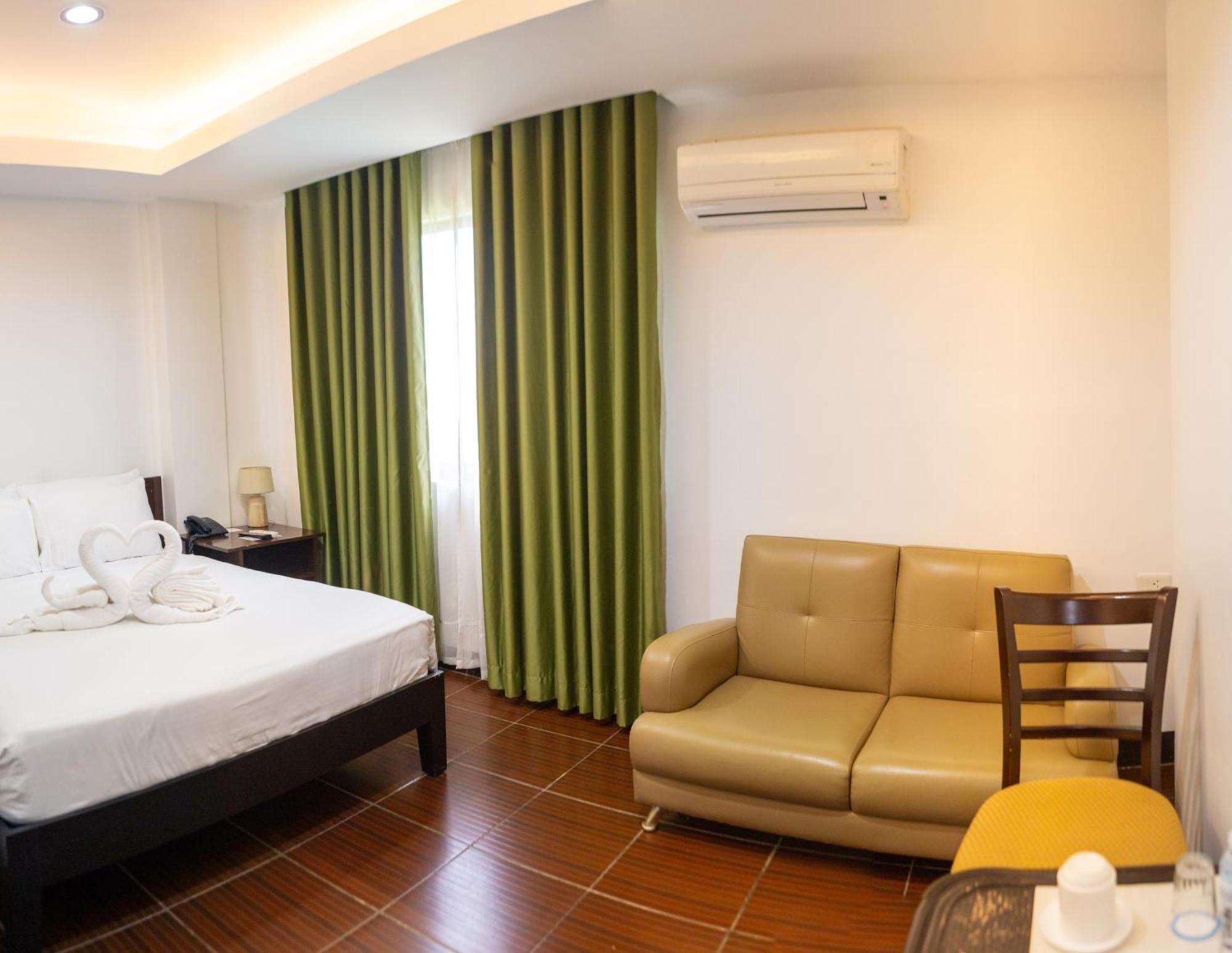 Palmbeach Resort&Spa Lapu-Lapu City Exterior foto