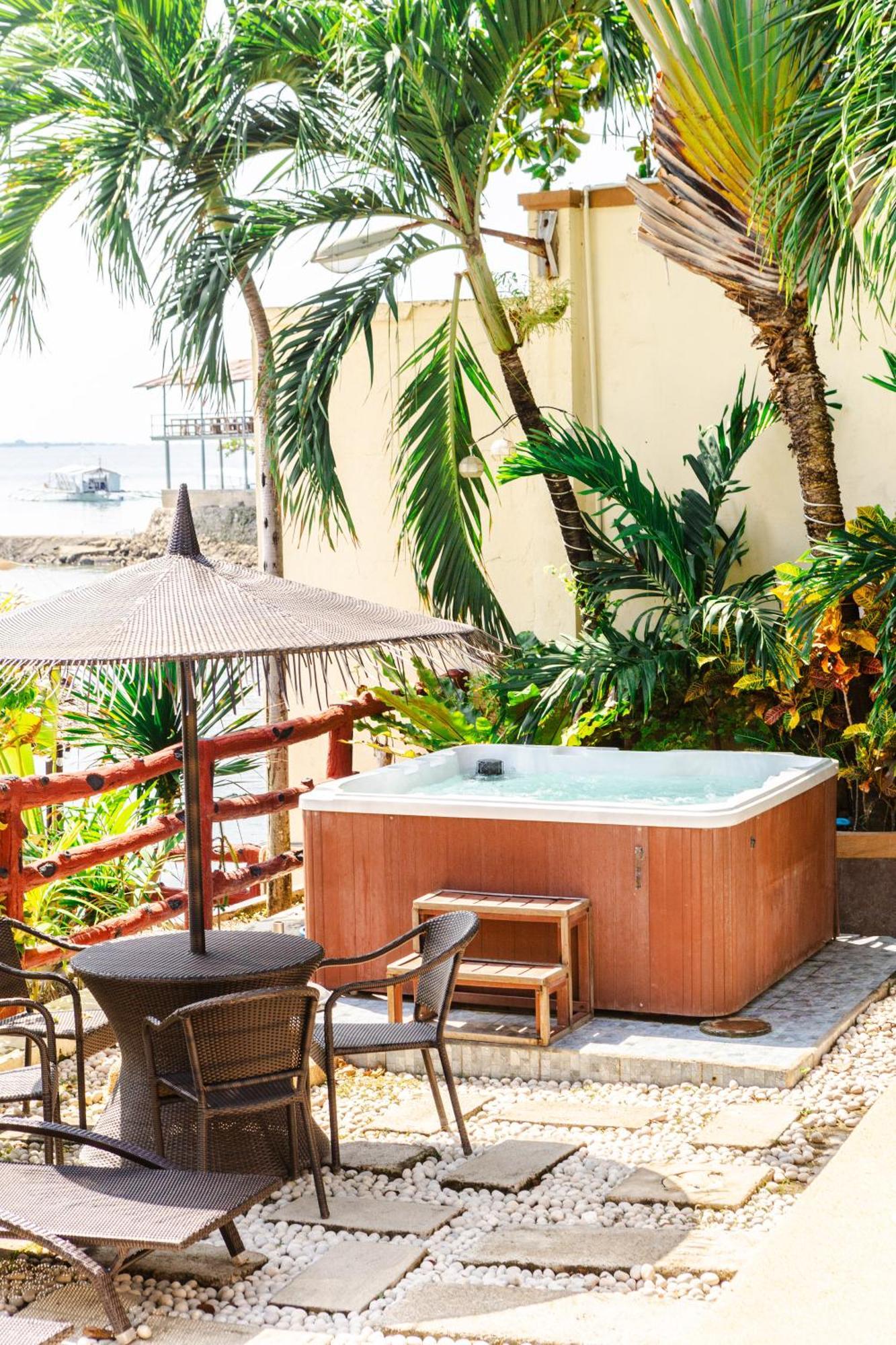 Palmbeach Resort&Spa Lapu-Lapu City Exterior foto