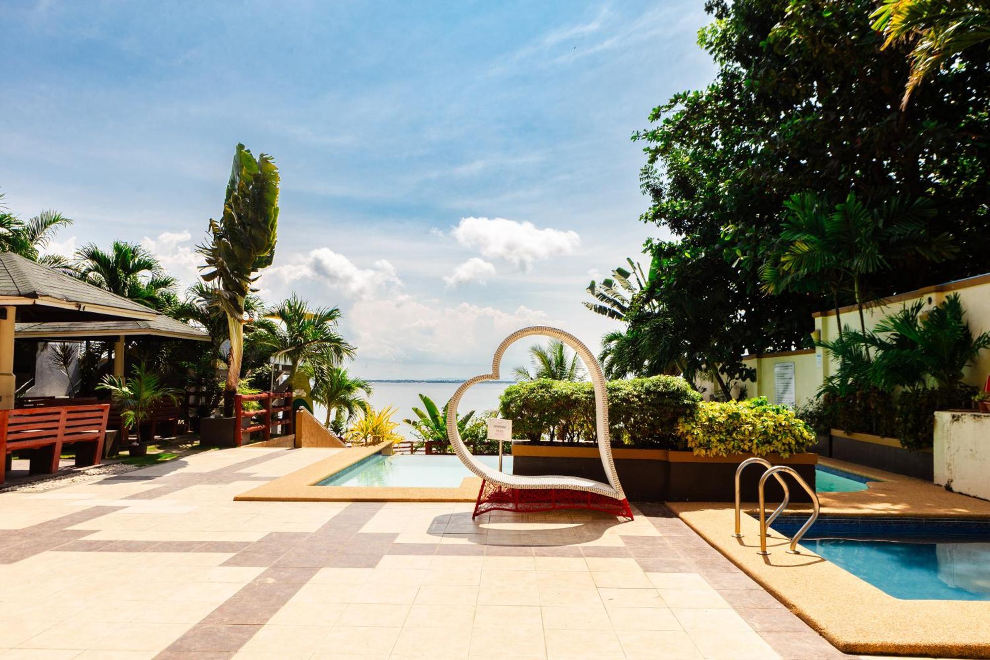 Palmbeach Resort&Spa Lapu-Lapu City Exterior foto